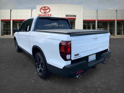Used 2025 Honda Ridgeline Black Edition image 6