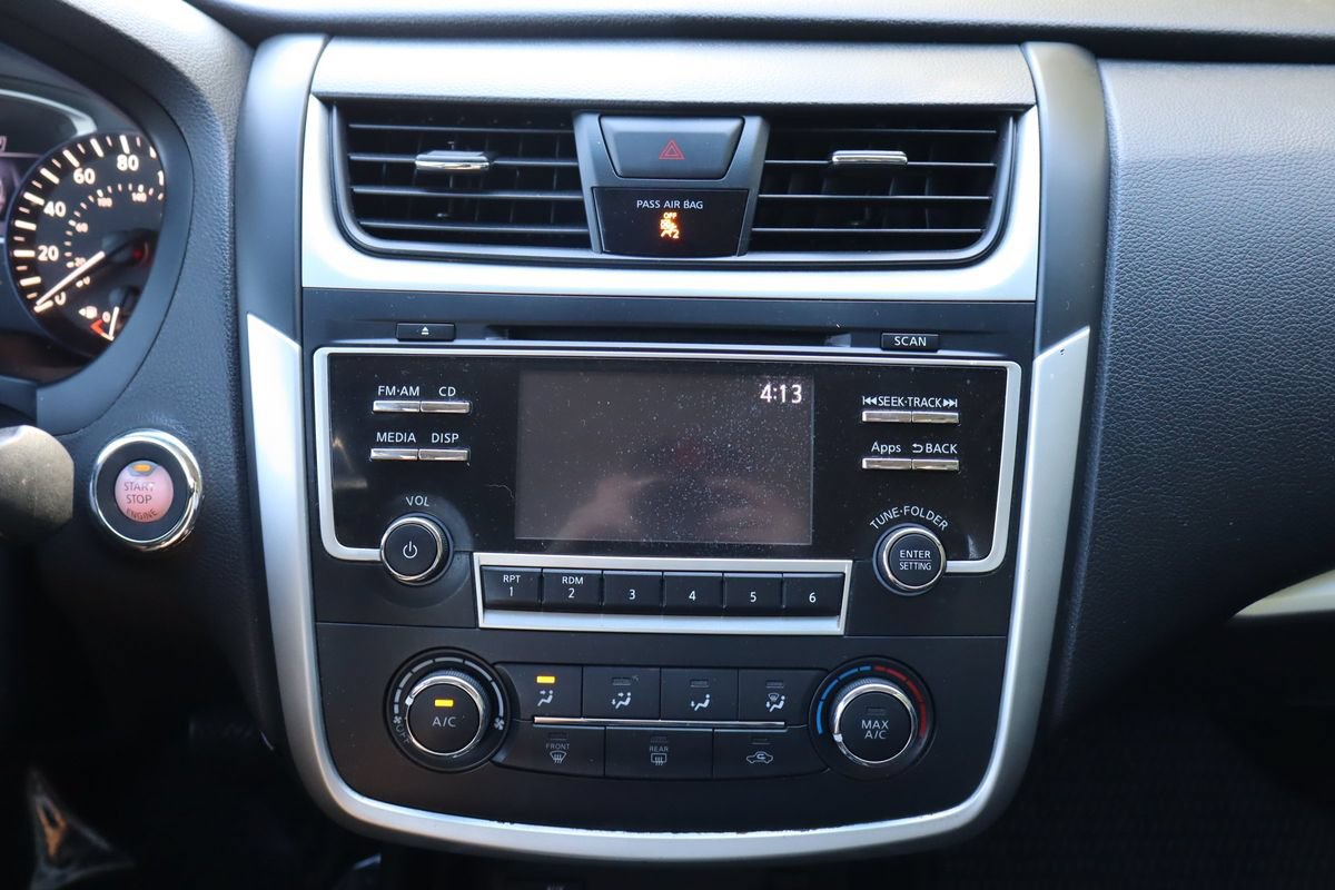 Used 2016 Nissan Altima 2.5 SR FWD image 34