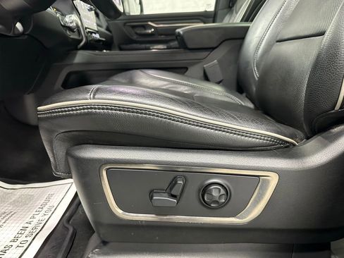 Used 2020 RAM 1500 Limited image 12