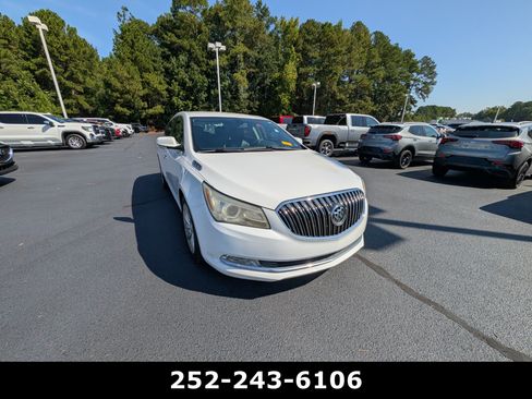 Used 2015 Buick LaCrosse Leather FWD image 3