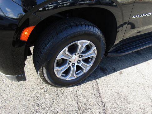Used 2022 GMC Yukon XL SLE image 34