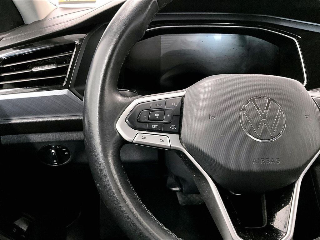 Used 2024 Volkswagen Jetta SE FWD image 23