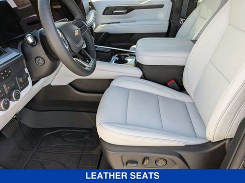 New 2026 Chevrolet Suburban Premier w/ Sun And Tow Package image 14