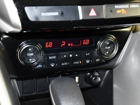 Used 2024 Mitsubishi Eclipse Cross SE AWD/4WD image 28
