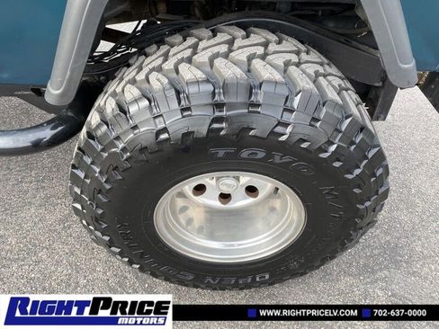 Used 1995 Jeep Wrangler S image 9