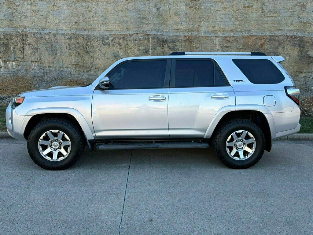 Used 2016 Toyota 4Runner Trail Premium AWD/4WD image 3