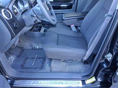 Used 2007 Mitsubishi Raider LS image 9