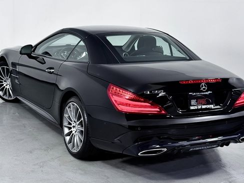 Used 2017 Mercedes-Benz SL 550 image 26