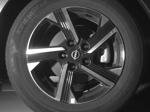 Used 2025 Nissan Sentra SV image 13