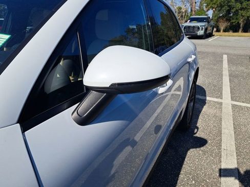 Used 2019 Porsche Macan image 13