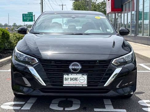 Certified 2025 Nissan Sentra S FWD image 3