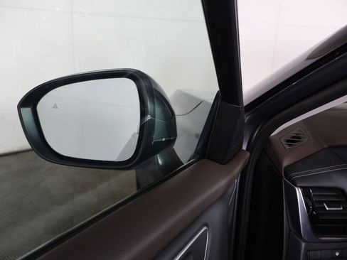 Used 2021 Nissan Rogue SV w/ Premium Package image 35