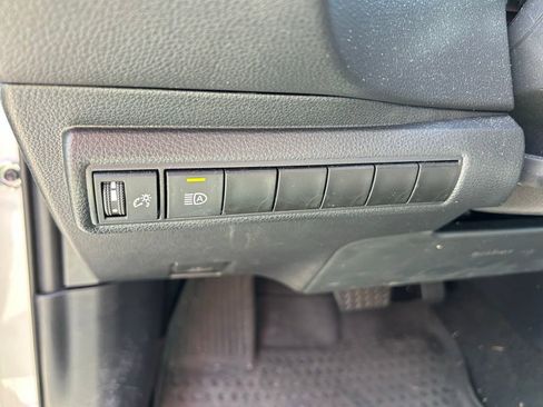 Certified 2025 Toyota Corolla LE image 17