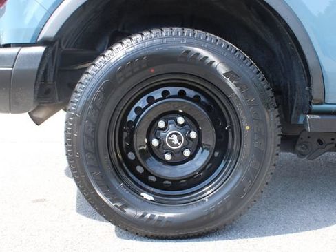 Used 2022 Ford Bronco Black Diamond AWD/4WD image 34