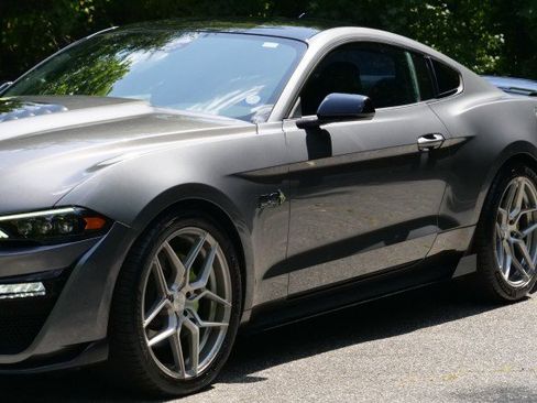Used 2021 Ford Mustang GT RWD image 40