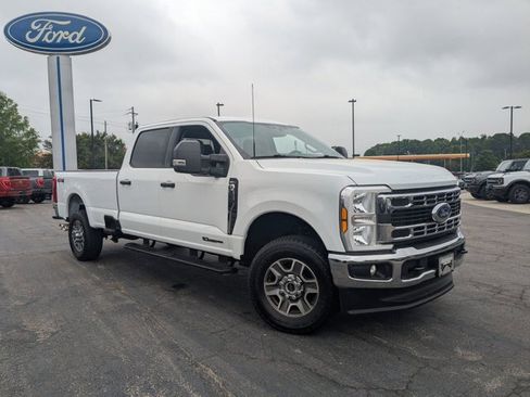 Certified 2025 Ford F350 XLT w/ Snow Plow/Camper Package AWD/4WD image 1