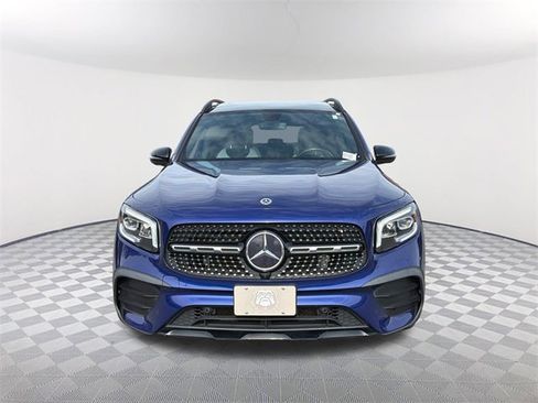 Used 2021 Mercedes-Benz GLB 250 4MATIC image 2