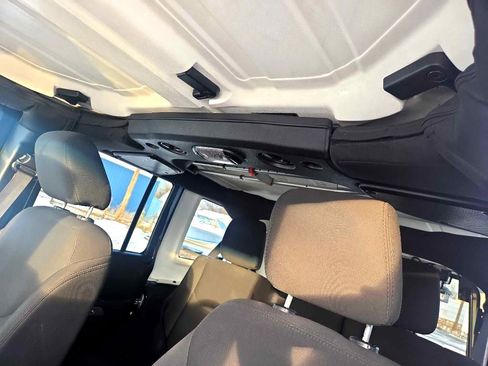 Used 2016 Jeep Wrangler Unlimited Sport image 14