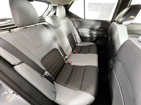 Used 2024 Nissan Kicks SR w/ SR Premium Package image 27