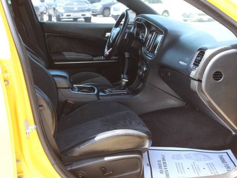 Used 2017 Dodge Charger R/T Scat Pack w/ Driver Confidence Group RWD image 9