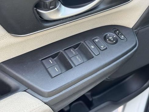 Used 2017 Honda CR-V EX image 36