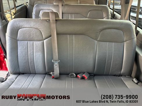 Used 2015 Chevrolet Express 2500 LS image 24