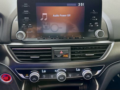 Used 2019 Honda Accord LX image 18