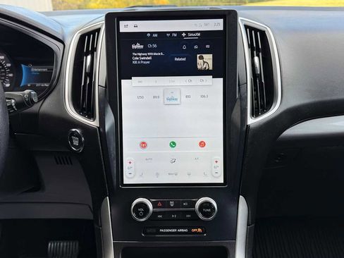 Used 2023 Ford Edge SEL image 20