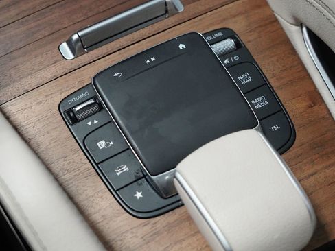 Certified 2024 Mercedes-Benz GLE 350 4MATIC image 26