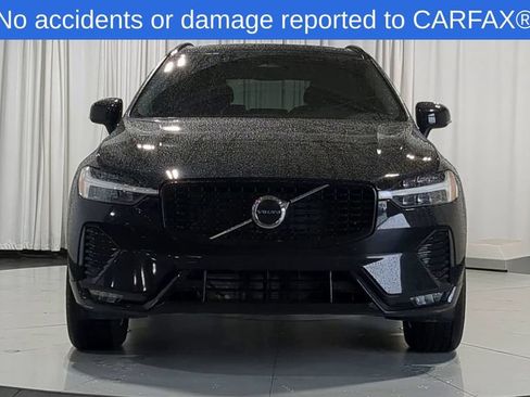 Used 2024 Volvo XC60 B5 Core AWD/4WD image 3