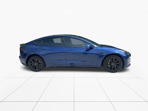 Used 2023 Tesla Model 3 Standard Range RWD image 9