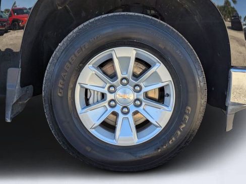 Used 2025 Chevrolet Silverado 1500 LT image 10