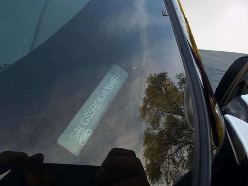 Used 2018 Land Rover Range Rover Long Wheelbase Supercharged image 33