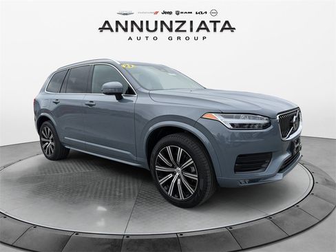 Used 2023 Volvo XC90 B5 Core w/ Climate Package image 7