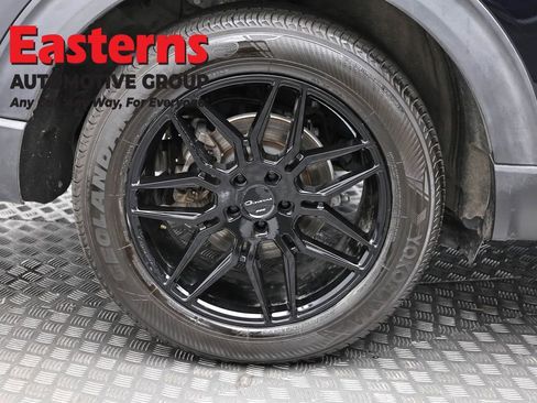 Used 2020 Ford Explorer Limited w/ Class III Trailer Tow Package AWD/4WD image 33