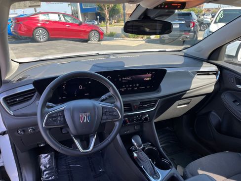 Used 2025 Buick Encore GX Preferred image 33