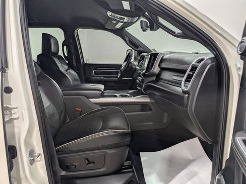 Used 2022 RAM 3500 Laramie image 21