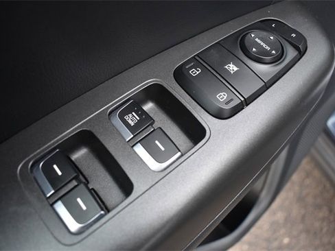 Used 2019 Kia Sportage LX image 19