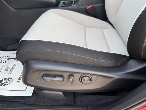 Used 2025 Honda CR-V EX image 33