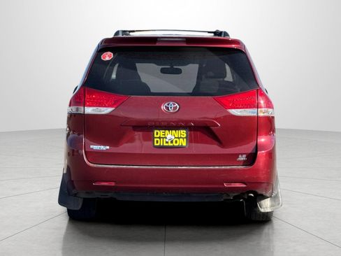 Used 2013 Toyota Sienna LE image 5