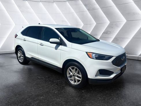 Used 2024 Ford Edge SEL AWD/4WD image 3