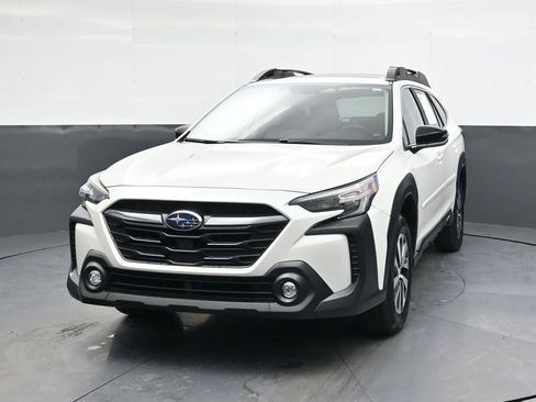 Used 2025 Subaru Outback Premium w/ Popular Package #1 image 9