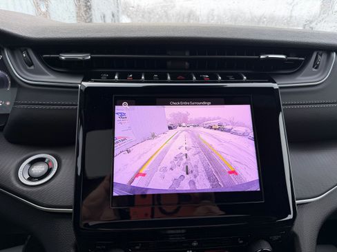 New 2025 Jeep Grand Cherokee Altitude image 6