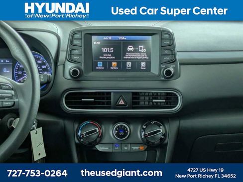 Certified 2021 Hyundai Kona SE FWD image 18