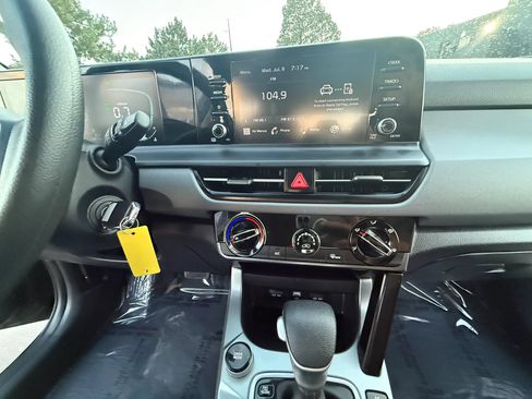 Used 2026 Kia Seltos LX AWD/4WD image 31