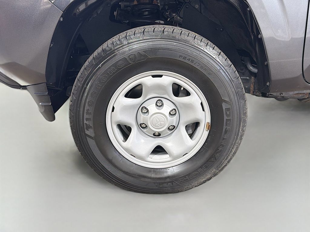 Used 2023 Toyota Tacoma SR AWD/4WD image 29