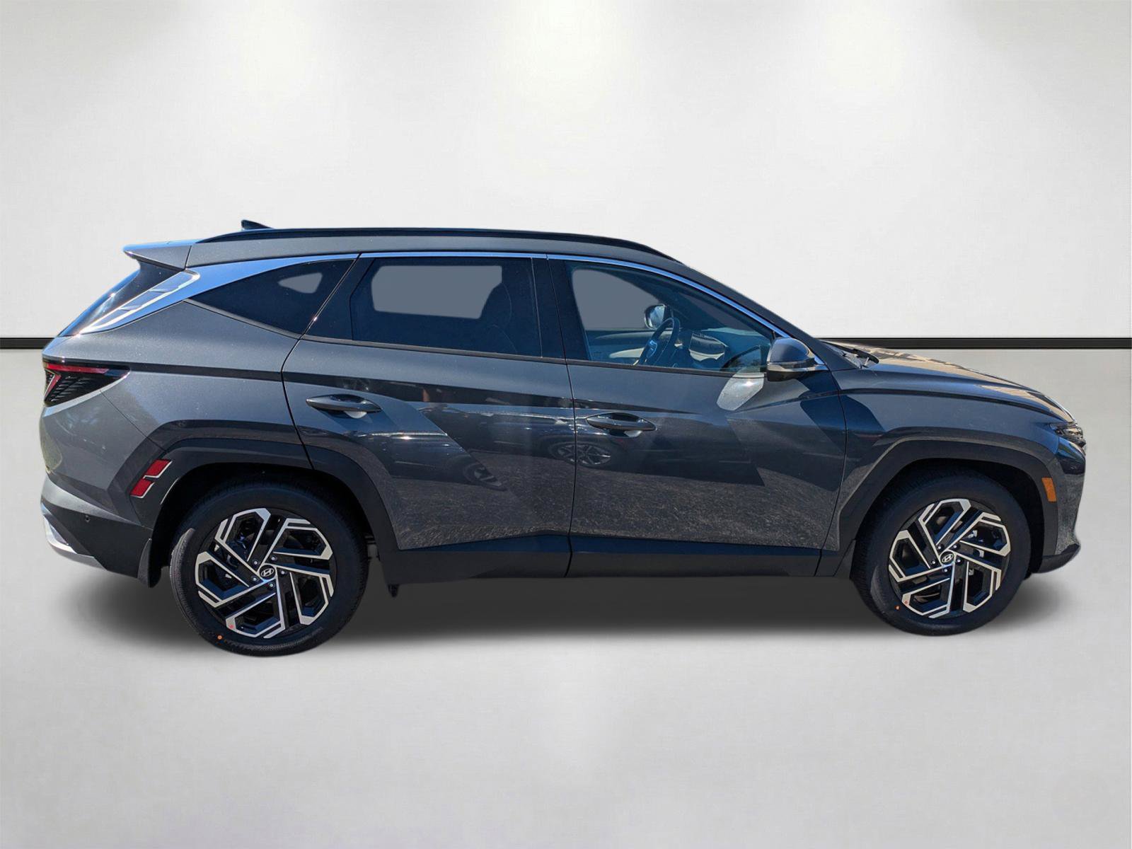 New 2026 Hyundai Tucson Limited FWD image 4