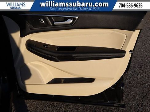 Used 2015 Ford Edge Titanium w/ Equipment Group 301A image 38