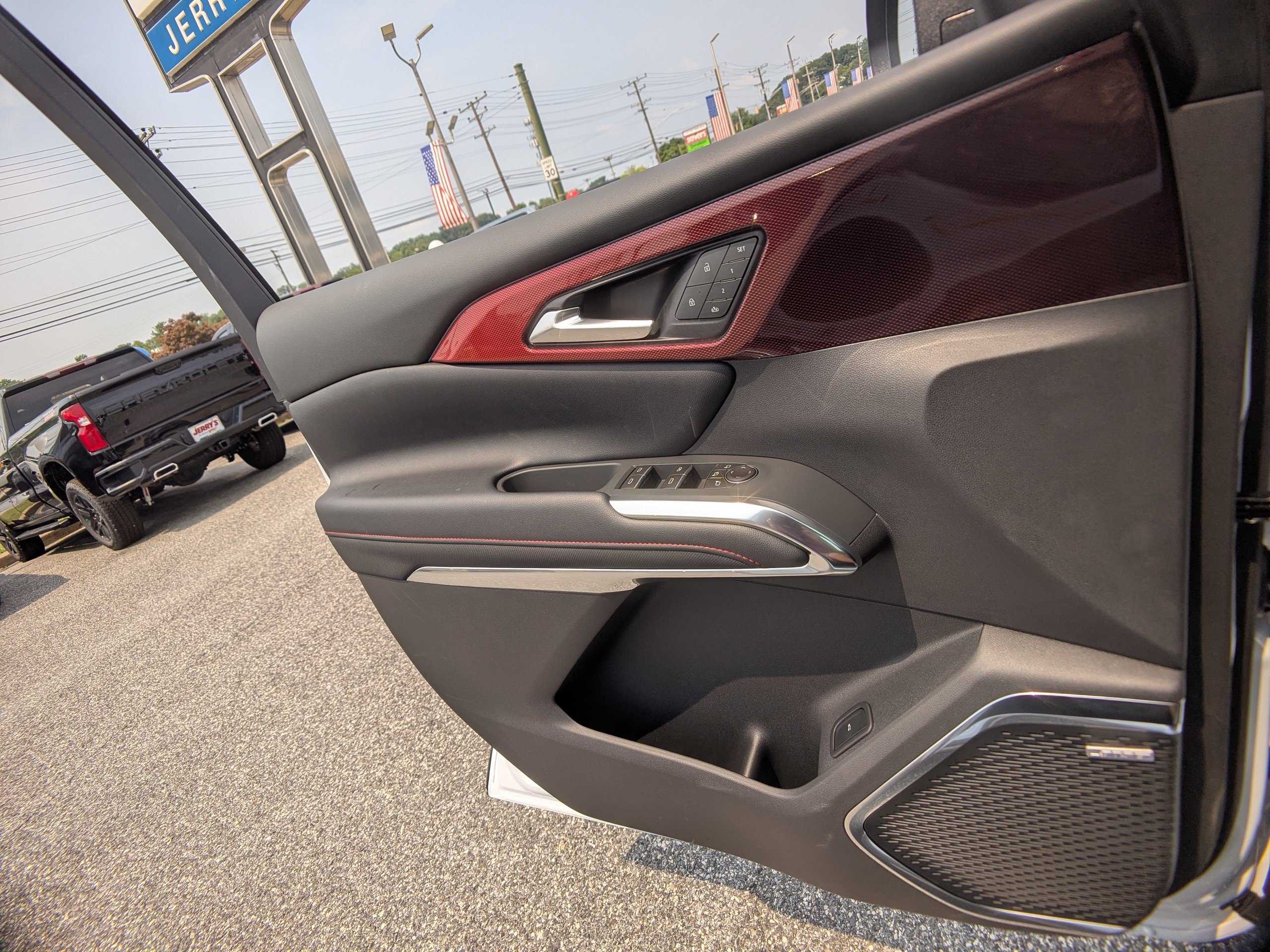 New 2026 Chevrolet Traverse RS FWD image 24
