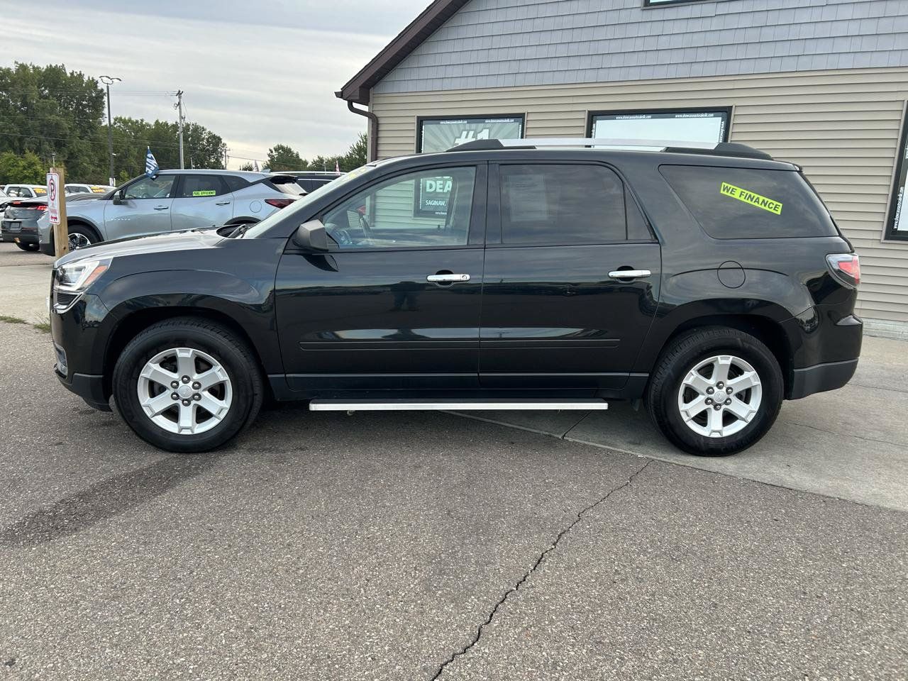 Used 2015 GMC Acadia SLE AWD/4WD image 8